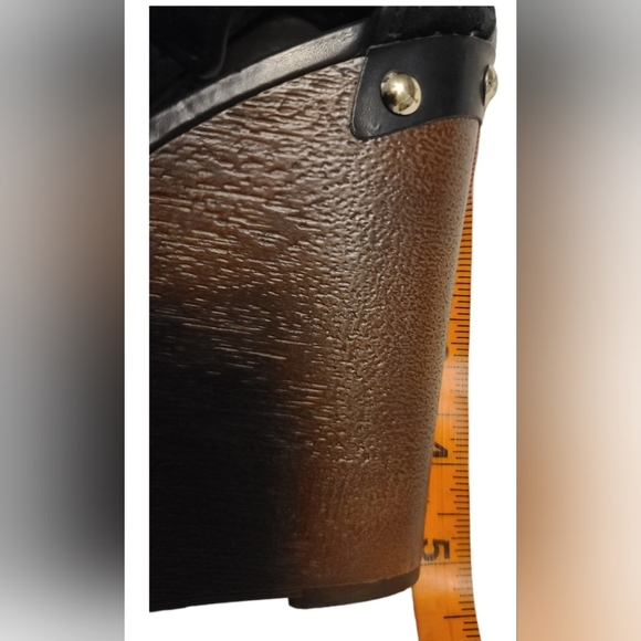 Guess Sandals. - Picture 4 of 6